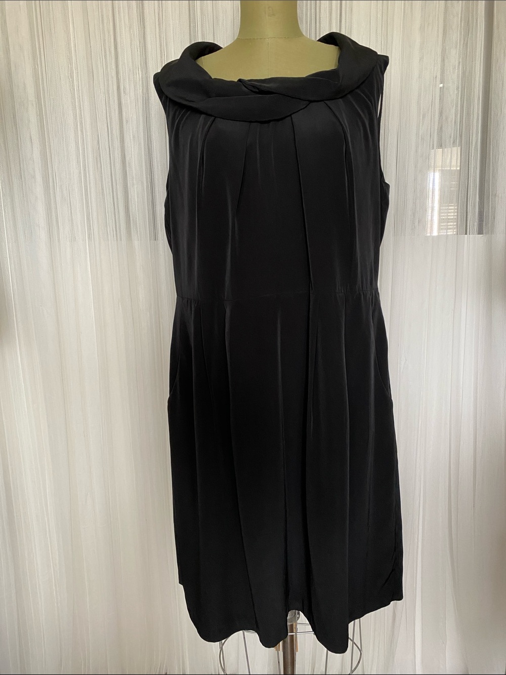 Plus Size Donna Ricco Black Sleeveless Sheath Cowl-Neck Midi Dress Retro 18W
